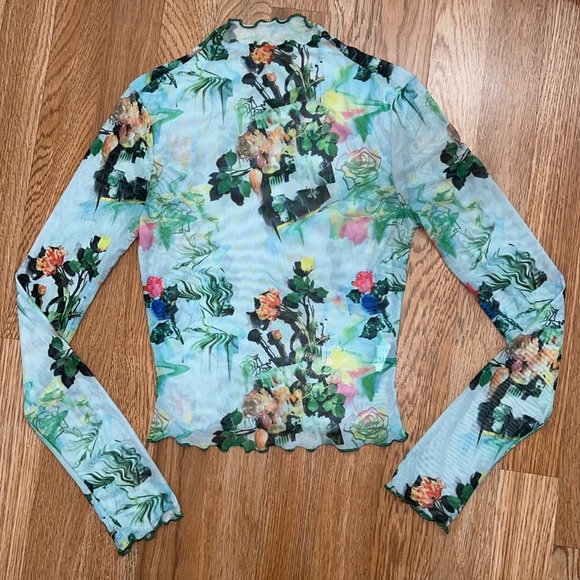 Abstract Fairy Garden Printed Sheer Top - Picture 8 of 10